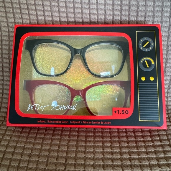 New in Box Betsey Johnson Reading Glasses 1.50 - Picture 5 of 5